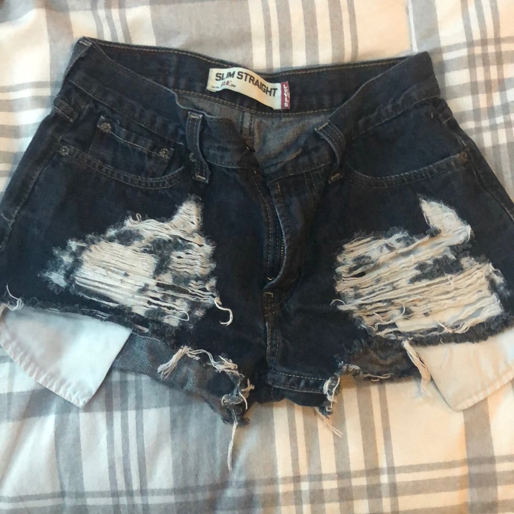 Urban renewal Levi’s shorts